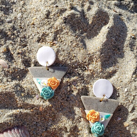 City Blooms Clay Earrings - Picture 3 of 4